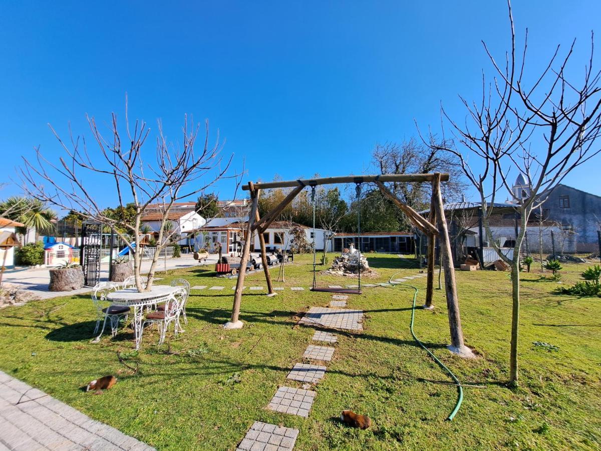 Centenária Oiã Exterior foto